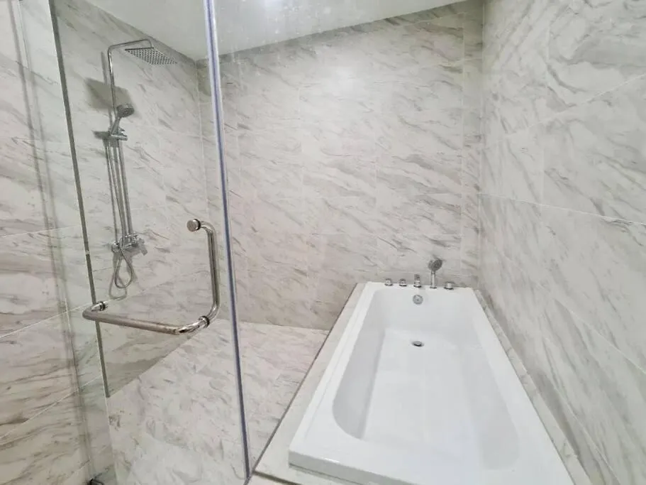 Superprivatespajacuzzi#Unblockfullyseaview#2Bedrooms#Netflix#Freeparking#Balcony#Imperioresindece Malacca 0*,
